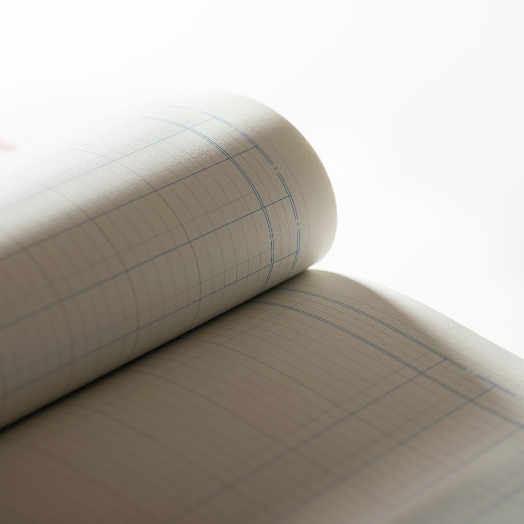 Cathedral -  Accounts Book 5 Cash Columns  - Red (69/5.1)