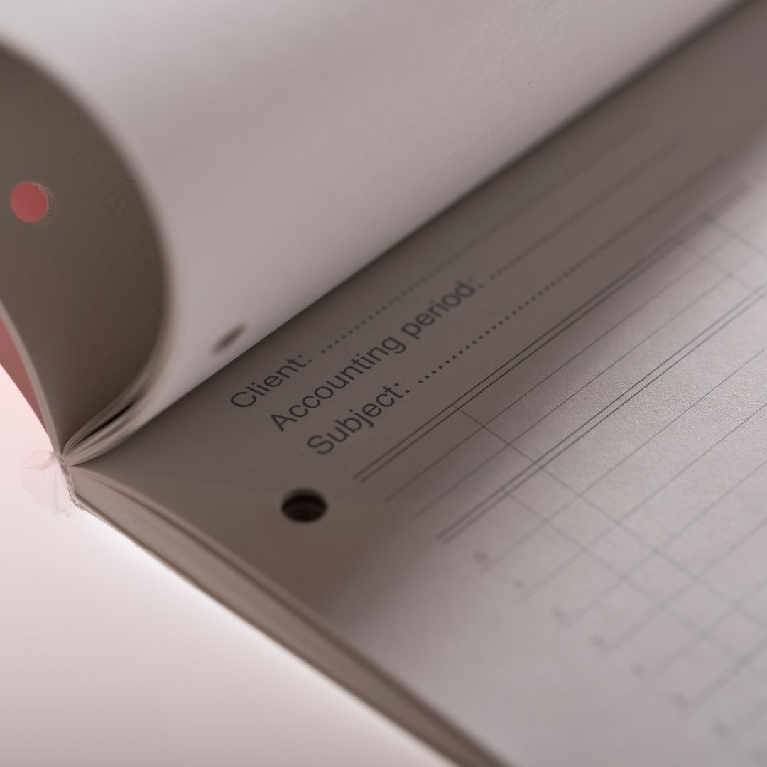 Cathedral - A4 Analysis Pad 6 Cash Columns  - Red (A4/90/6C)